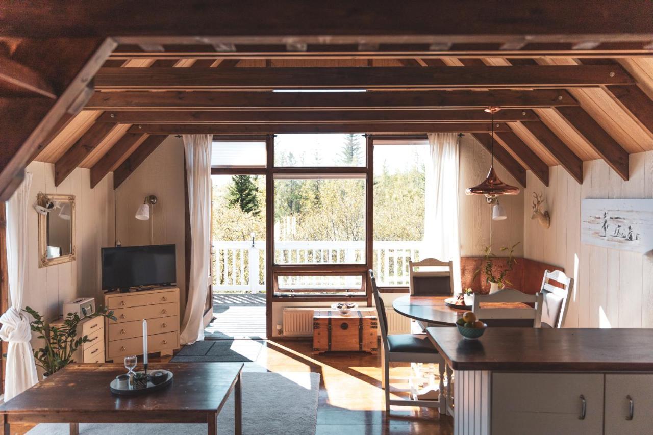 Bjoerk - A Cozy Hilltop Cottage - Great Location! Blaskogabyggd Eksteriør bilde